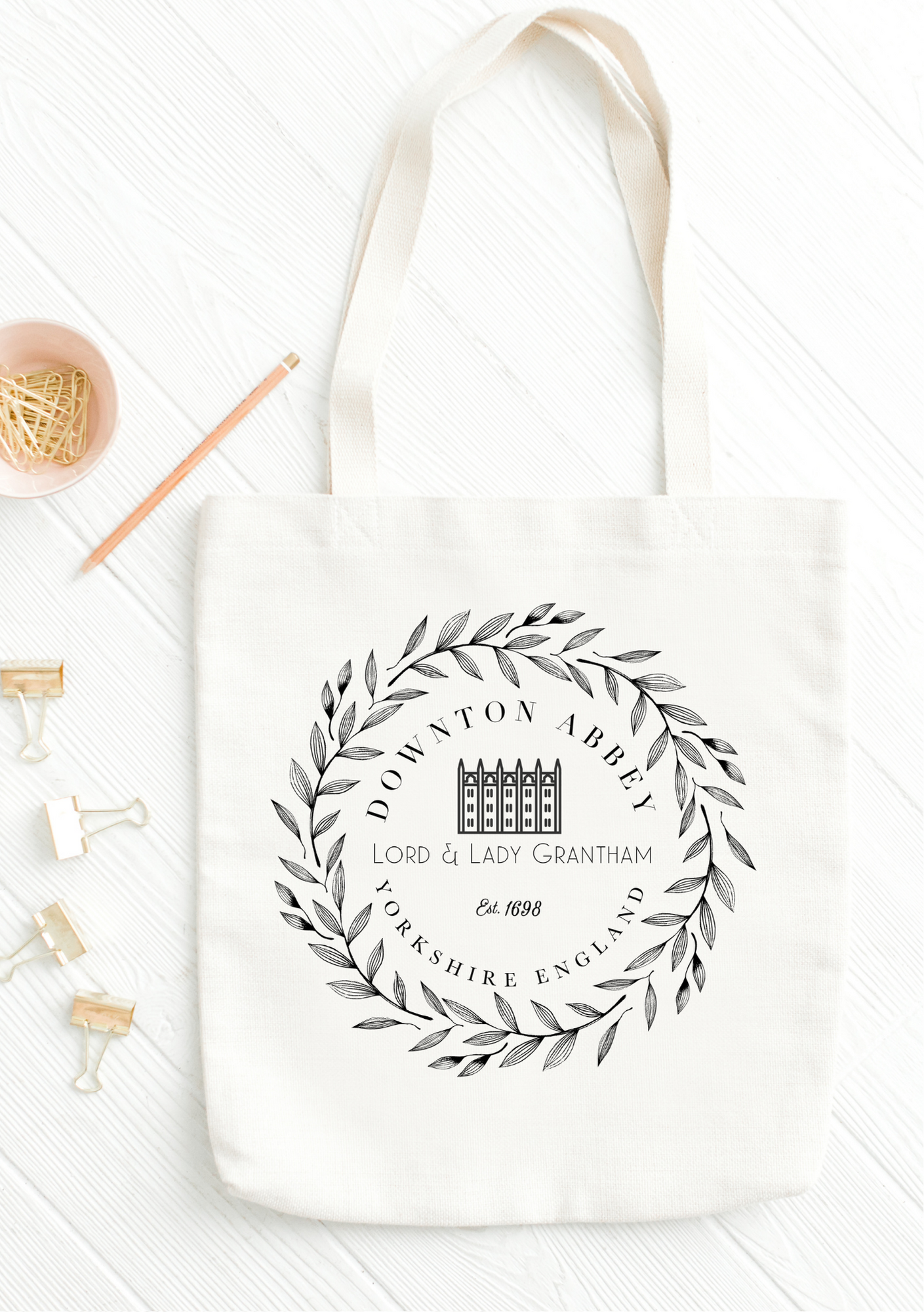 Lord and lady grantham downton abbey tote bag